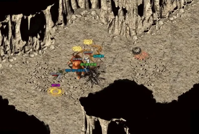 游戏形式和传奇的玩法却截然不同这也招引了相当一部分玩家 游戏形式和传奇的玩法却截然不同这也招引了相当一部分玩家